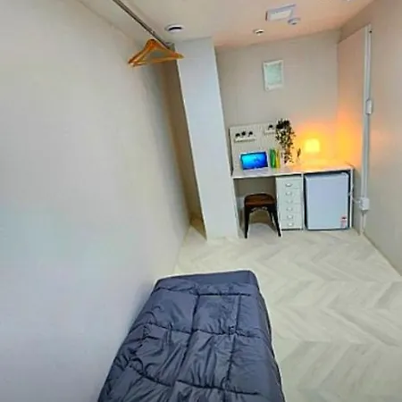Friends Yul For Men Hostel